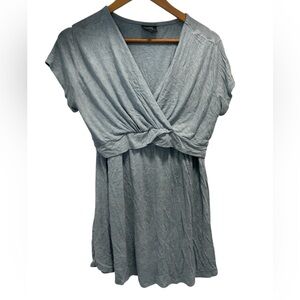 Milk Nursewear breastfeeding light blue top size large